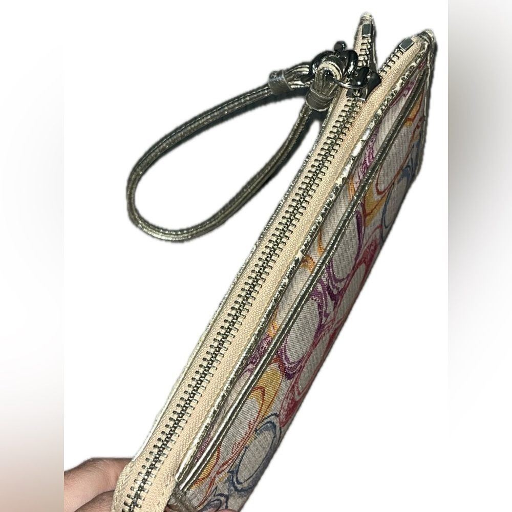 Coach Poppy Dream Graffiti Fabric Metallic Gold Leather Wristlet Wallet - RARE! - Picture 7 of 11